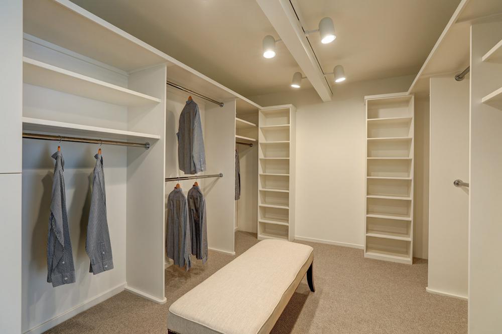 21 Oak Place, Belvedere #43
