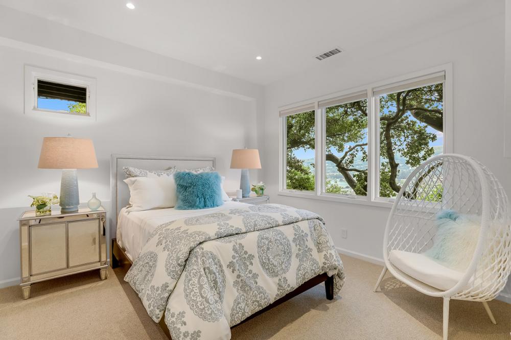21 Oak Place, Belvedere #43