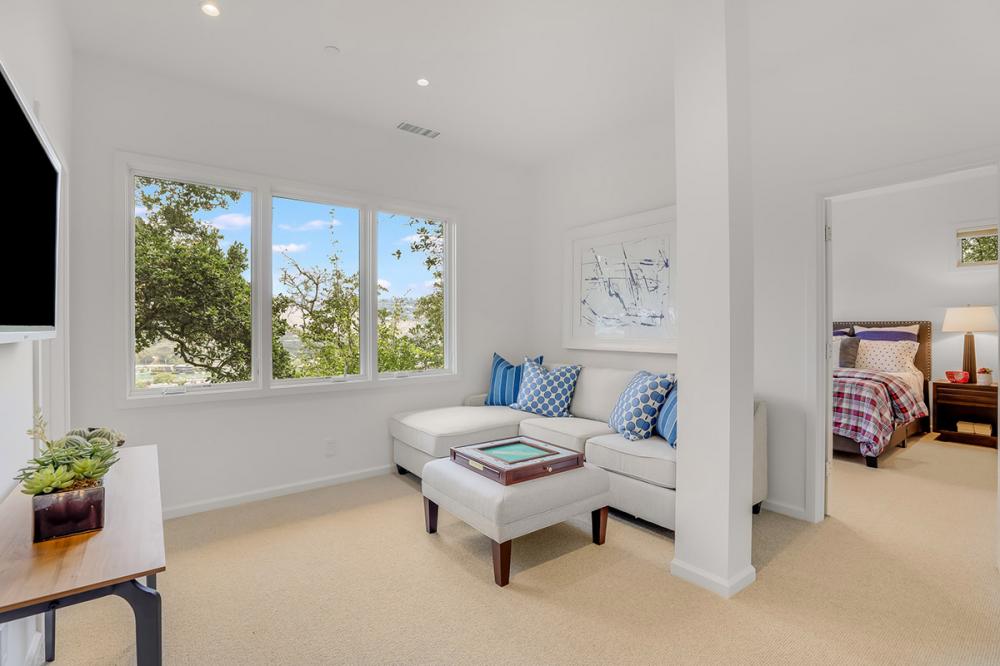 21 Oak Place, Belvedere #43