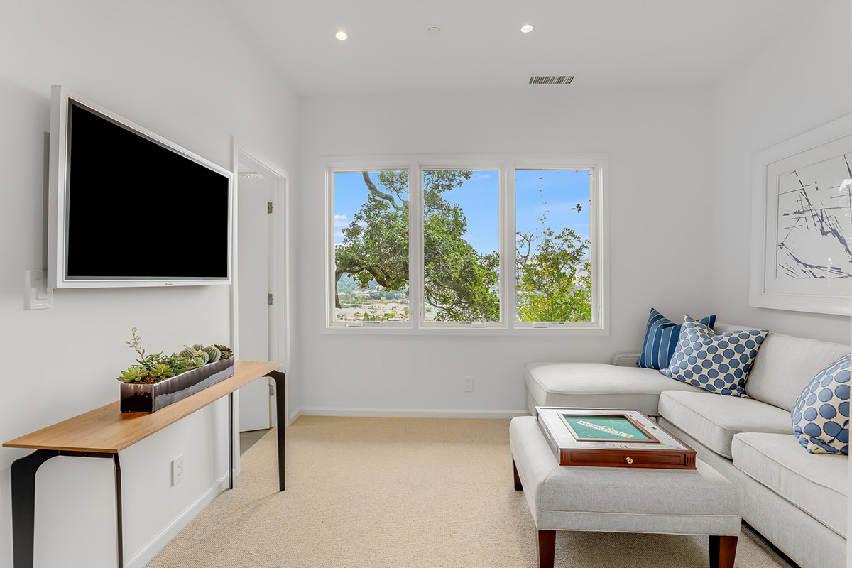 21 Oak Place, Belvedere #43