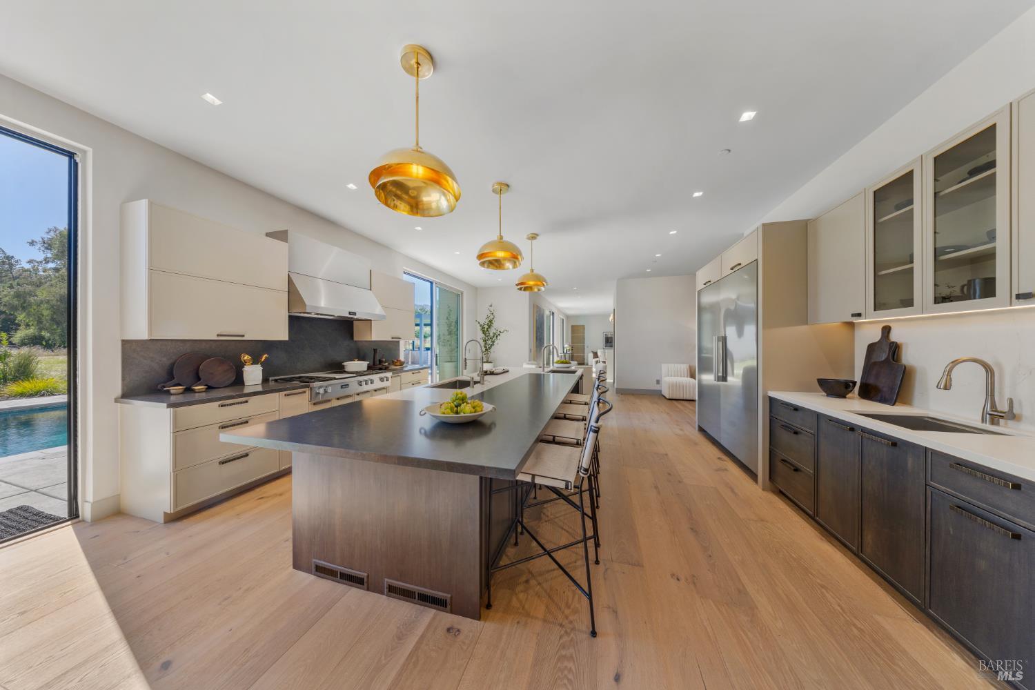 1100 & 1098 Craig Avenue, Sonoma #98