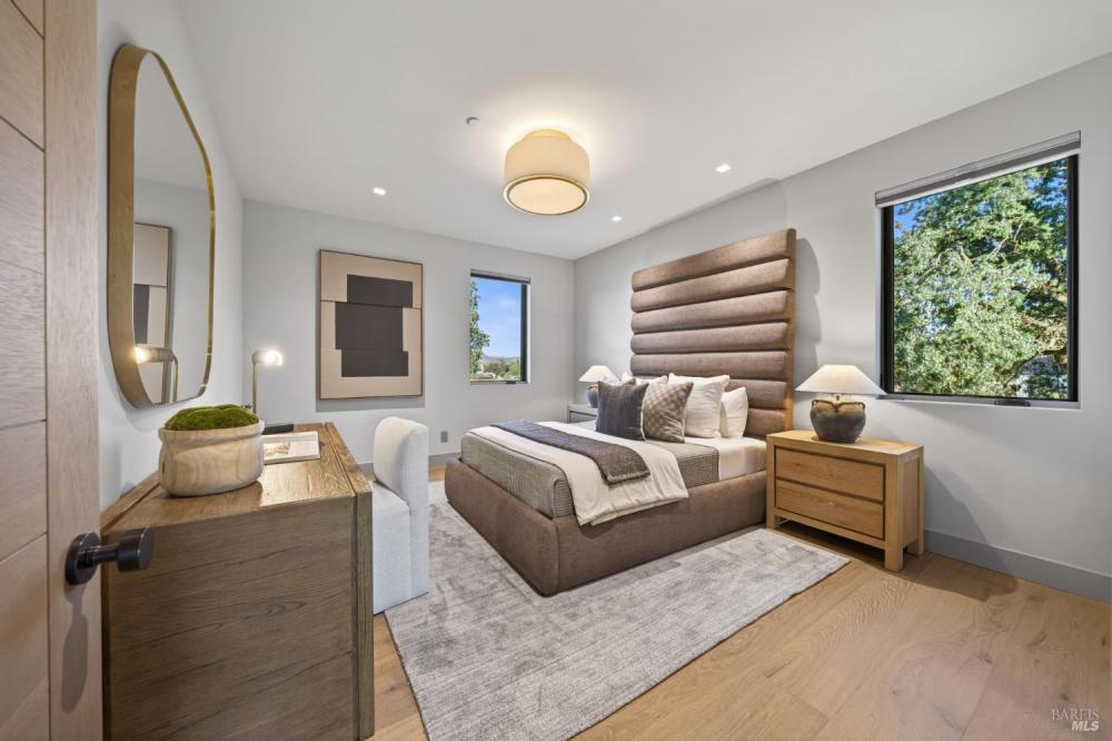 1100 & 1098 Craig Avenue, Sonoma #98