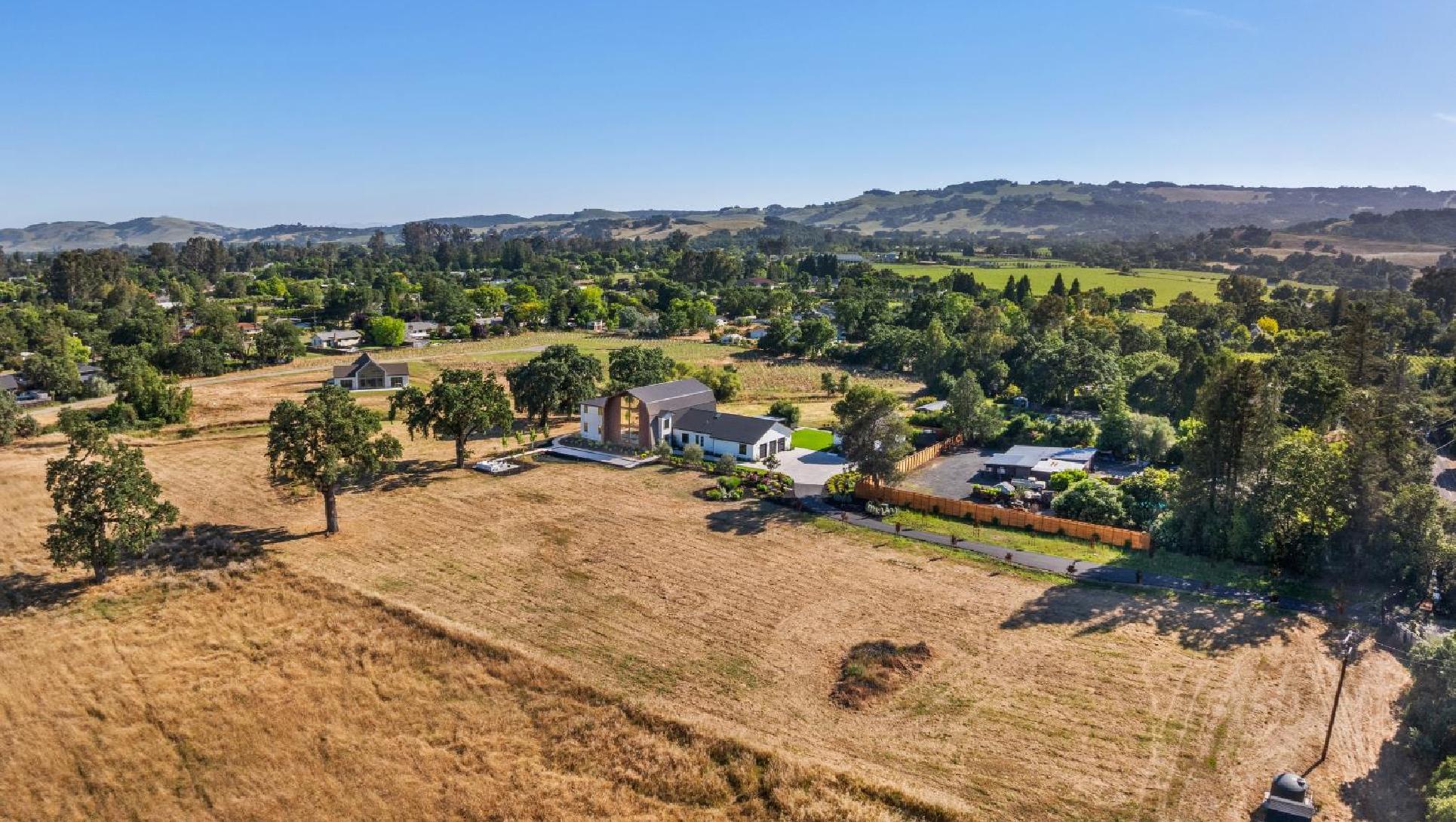 1100 & 1098 Craig Avenue, Sonoma #98