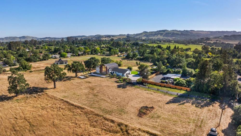 1100 & 1098 Craig Avenue, Sonoma #98