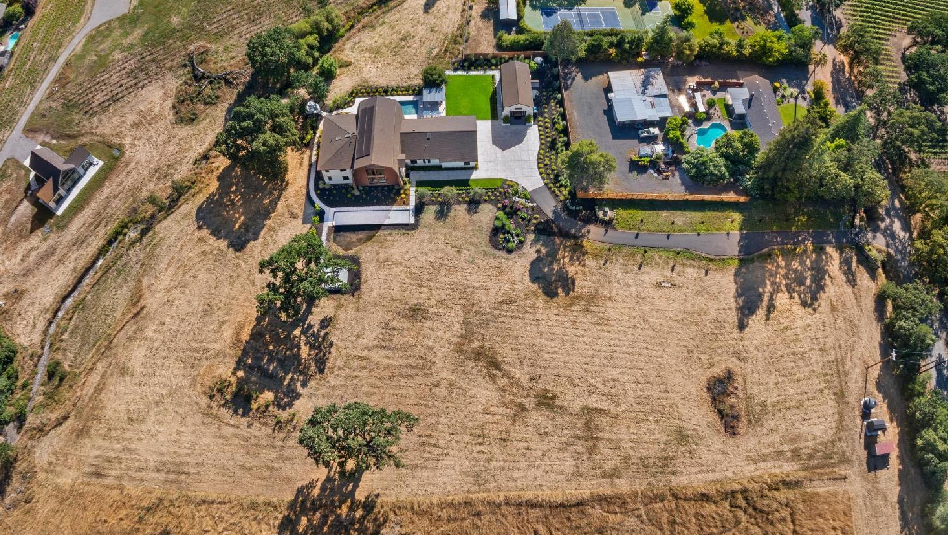 1100 & 1098 Craig Avenue, Sonoma #98