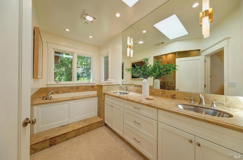 14 Sunny Oaks Drive, San Rafael #76