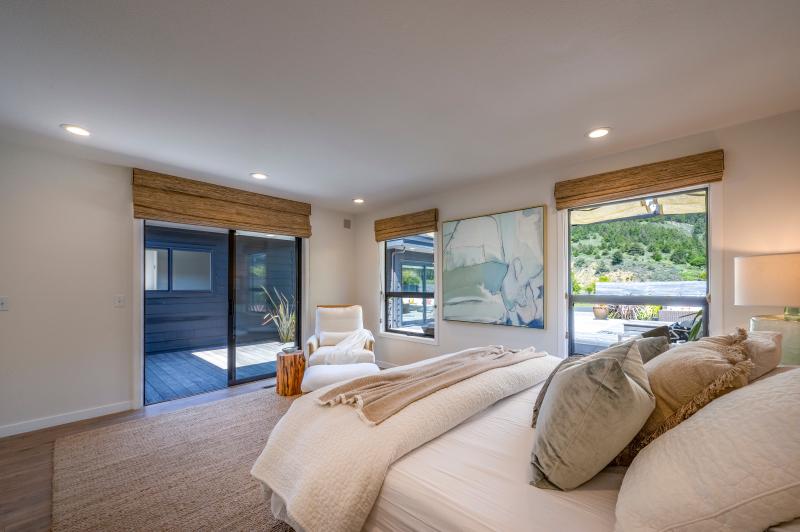 63 Dipsea Road, Stinson Beach  #65