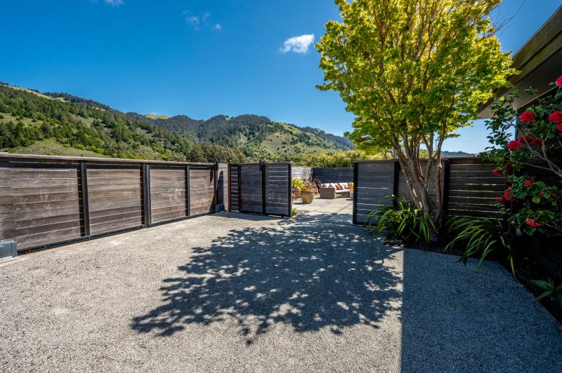 63 Dipsea Road, Stinson Beach  #65