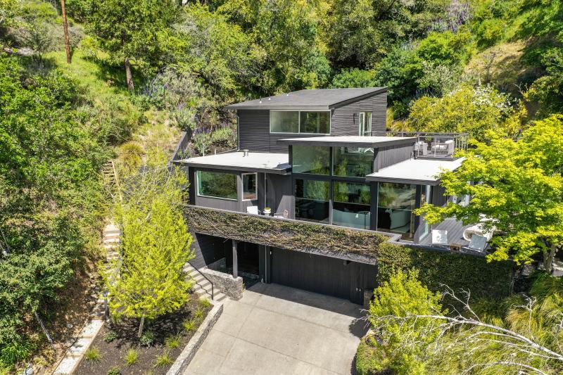 70 Bolsa Avenue, Mill Valley 