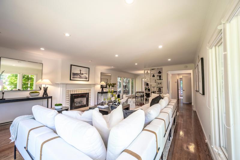 white sofa in living room