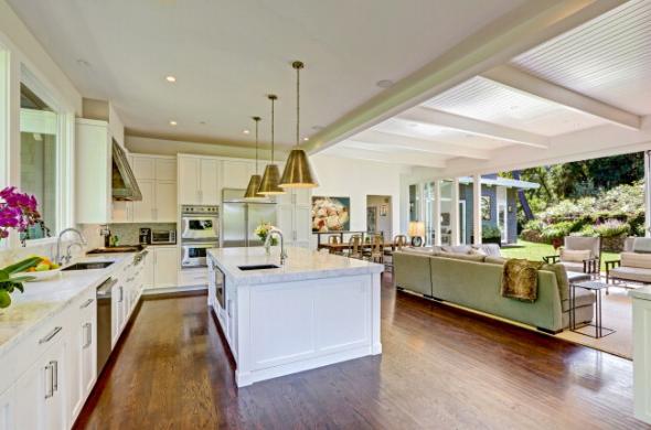 12 Upper Ames Avenue Ross #6